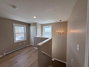 60 Charles St in Farmington, NH - Building Photo - Building Photo