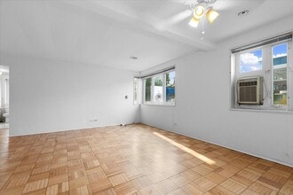 7206 Oak Ave in River Forest, IL - Building Photo - Building Photo
