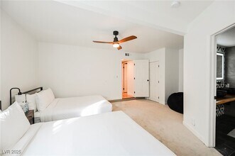 1640 Crystal Shadows Cir in Las Vegas, NV - Building Photo - Building Photo