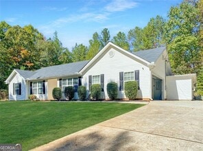 140 Whitehead Dr in Covington, GA - Building Photo - Building Photo