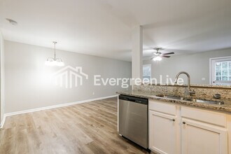 6499 Snow Bird Ln in Douglasville, GA - Building Photo - Building Photo