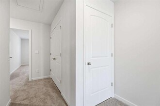 5971 Skylar Dr in Atlanta, GA - Building Photo - Building Photo