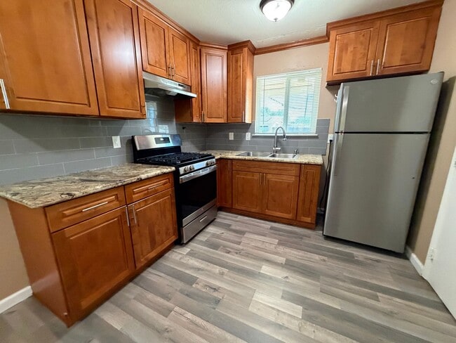 property at 5725 Woodleigh Dr