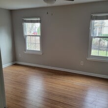 84 Woodlake Dr in Evesham, NJ - Foto de edificio - Building Photo