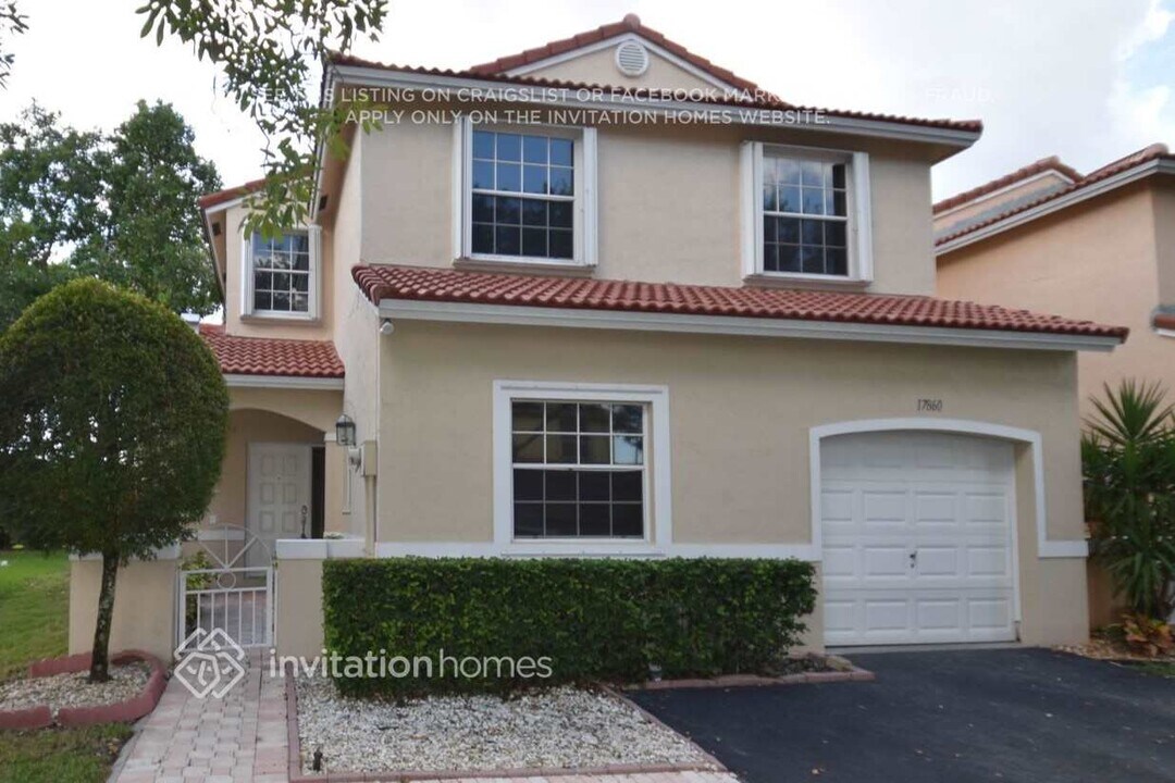 17860 SW 11th Ct in Pembroke Pines, FL - Building Photo