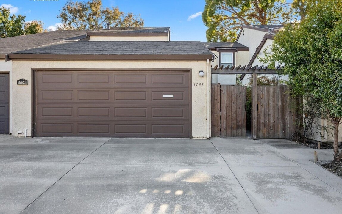 1757 Lexington Ave in El Cerrito, CA - Building Photo