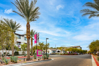 The Alcove in Las Vegas, NV - Building Photo - Building Photo