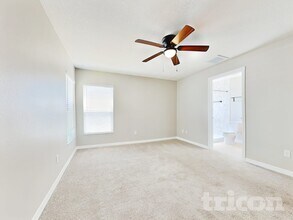 10109 37th Ct E in Parrish, FL - Foto de edificio - Building Photo