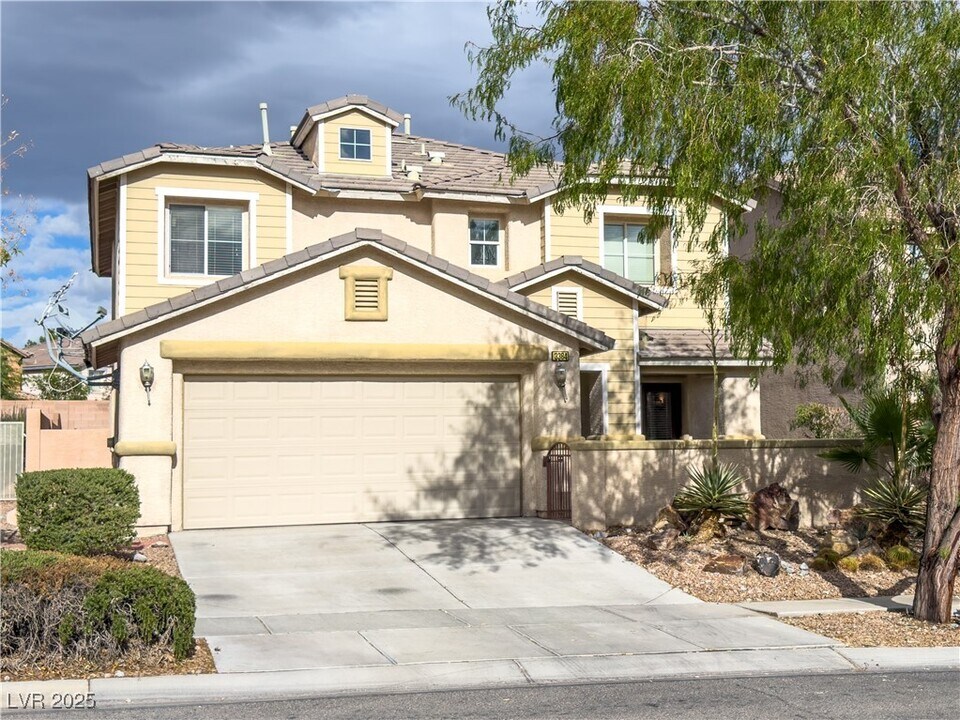 3384 Jasmine Vine Ct in Las Vegas, NV - Building Photo