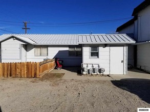 545 J St in Hawthorne, NV - Foto de edificio - Building Photo