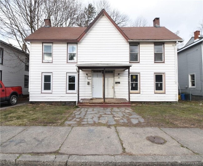 property at 140 Front St
