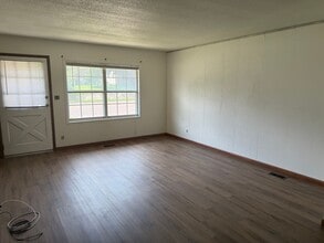 620 Sand Lake Road in Onalaska, WI - Building Photo - Building Photo