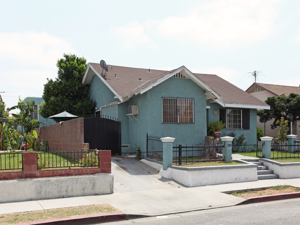 6134 Malabar St in Huntington Park, CA - Foto de edificio