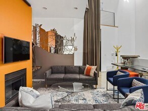 815 Hampton Dr in Los Angeles, CA - Building Photo - Building Photo