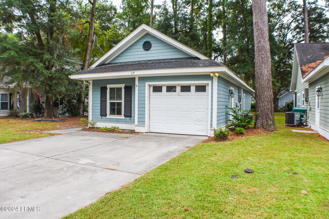 19 Carolina Village Cir in Beaufort, SC - Foto de edificio - Building Photo