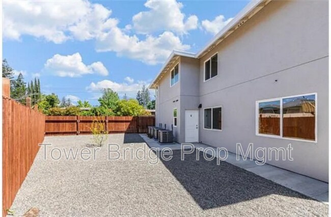 2409 Cava Ct in Sacramento, CA - Building Photo - Building Photo