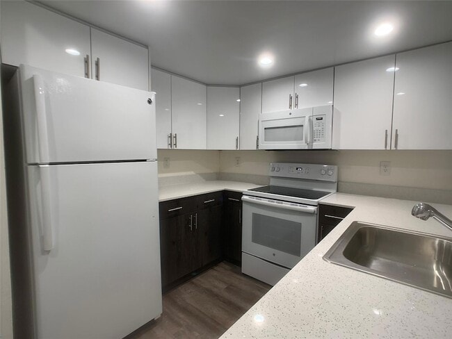 property at 2601 NW 16th St Rd
