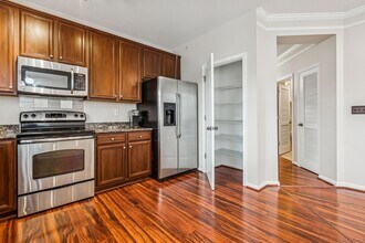 522 Knolls Dr in Newport News, VA - Building Photo - Building Photo