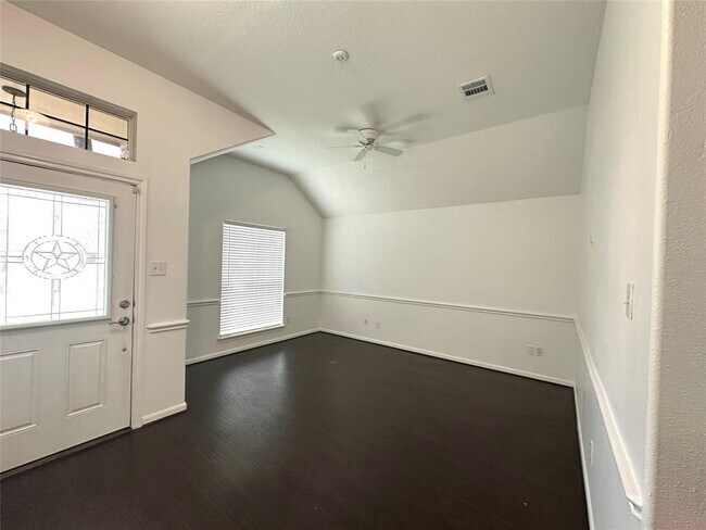 228 Doncaster in Conroe, TX - Building Photo - Building Photo