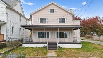 525 St Frances Cabrini Ave in Scranton, PA - Building Photo