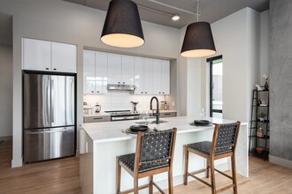 Bemiston Place Apartments in Clayton, MO - Building Photo - Building Photo