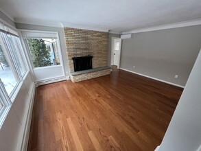 4835 Hodgson Rd in Shoreview, MN - Building Photo - Building Photo
