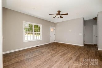 324 N Milford Dr in Salisbury, NC - Building Photo - Building Photo