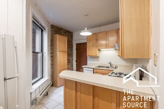 1224 N Dearborn St, Unit B3 in Chicago, IL - Building Photo - Building Photo