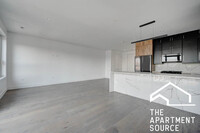 3008 W Belmont Ave, Unit 3008 W Belmont in Chicago, IL - Building Photo - Building Photo