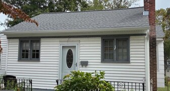 1085 Highland Ave in Abington, PA - Building Photo