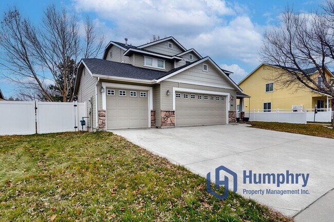 862 E Stormy Dr in Meridian, ID - Foto de edificio - Building Photo