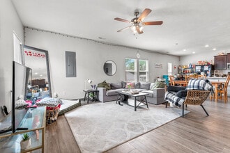 807 South Ave, Unit B in Springfield, MO - Building Photo - Building Photo
