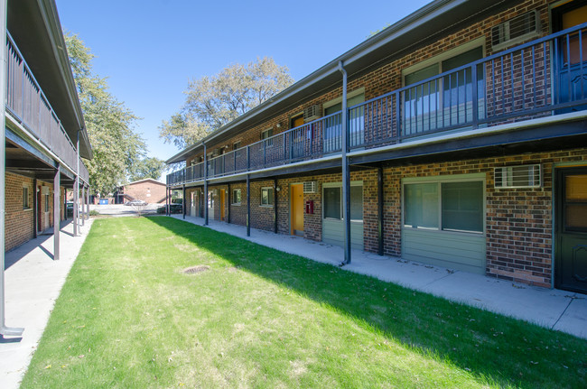 Casa Heritage in Melrose Park, IL - Foto de edificio - Building Photo