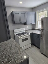 32 Bunker Ave in Brockton, MA - Building Photo