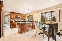 12100 N Maryhill Ct in Mequon, WI - Building Photo - Building Photo