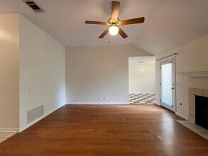 205 Juniper Dr in Georgetown, TX - Building Photo - Building Photo