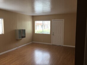 30 Yosemite Ave in Oakland, CA - Building Photo - Building Photo