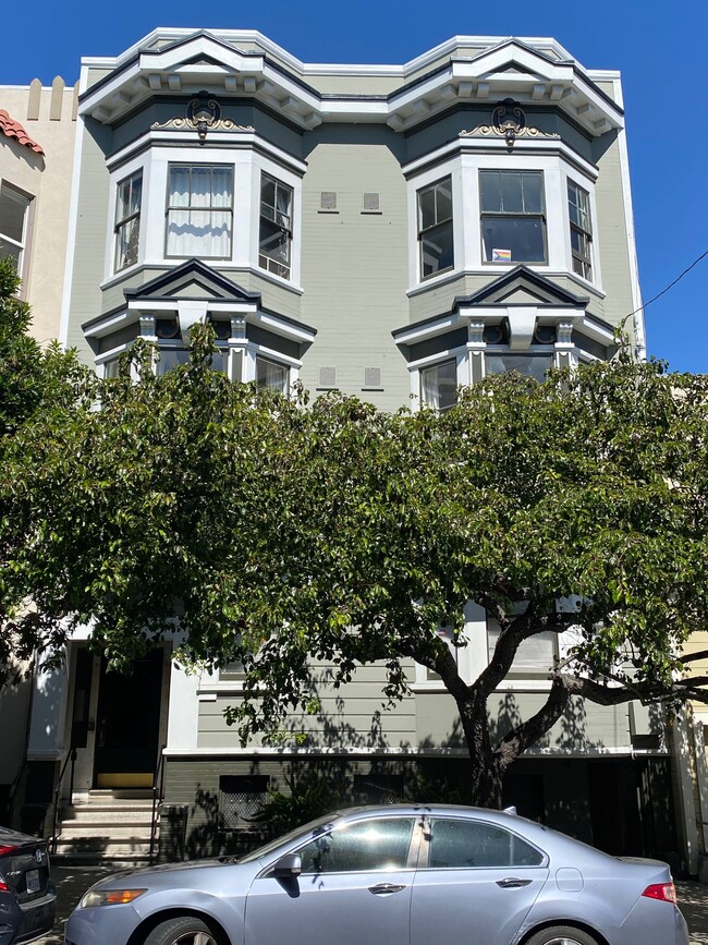 628 Lyon Street in San Francisco, CA - Building Photo - Interior Photo