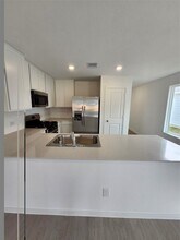 12047 Noble Wood Vlg in Magnolia, TX - Foto de edificio - Building Photo