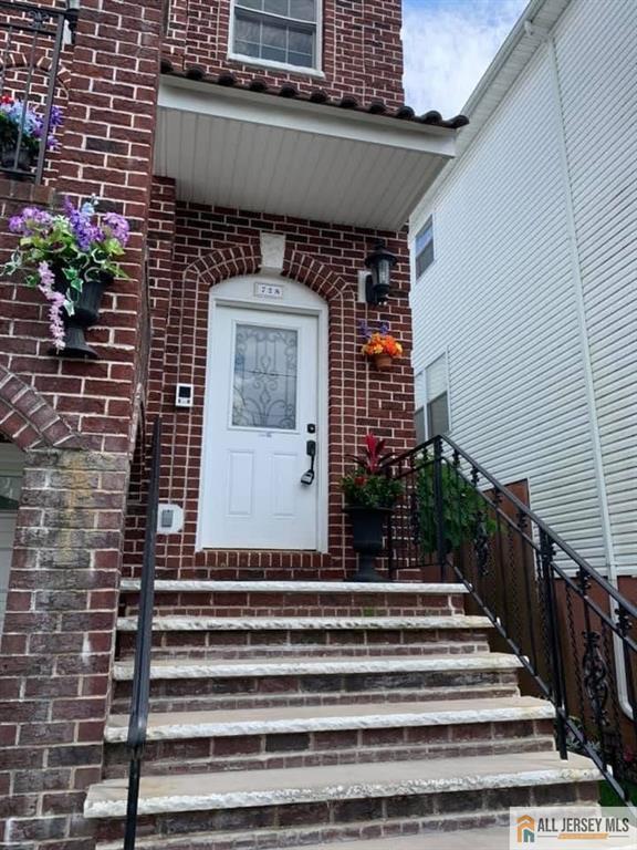 728 Linden Ave in Elizabeth, NJ - Building Photo - Building Photo