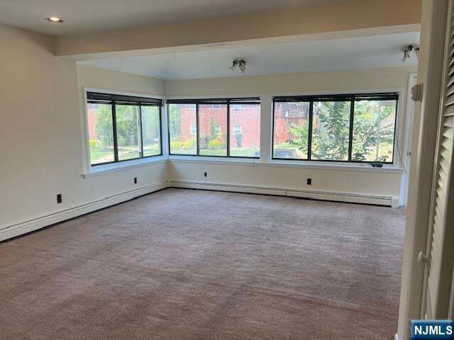 71 W Madison Ave in Dumont, NJ - Building Photo - Building Photo