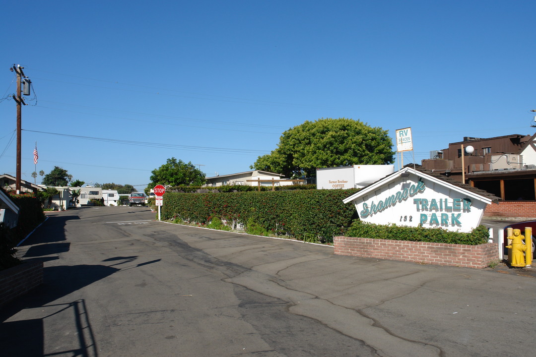 152 N Coast Highway 101 in Encinitas, CA - Building Photo