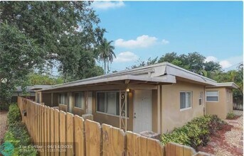 204 NE 10th Ave in Fort Lauderdale, FL - Building Photo - Building Photo