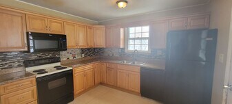 407 Arcadia Ave in Elmira, NY - Building Photo