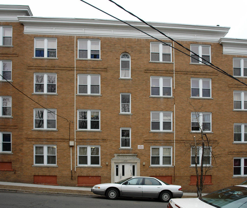 288 Oak St in Holyoke, MA - Building Photo