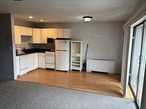 1 Summit Dr in Reading, MA - Building Photo - Building Photo