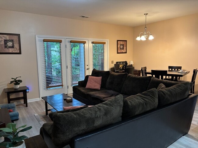 140 Buchanan Cir in Goose Creek, SC - Building Photo - Building Photo