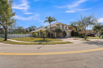 14318 NW 15th Dr in Pembroke Pines, FL - Building Photo - Building Photo