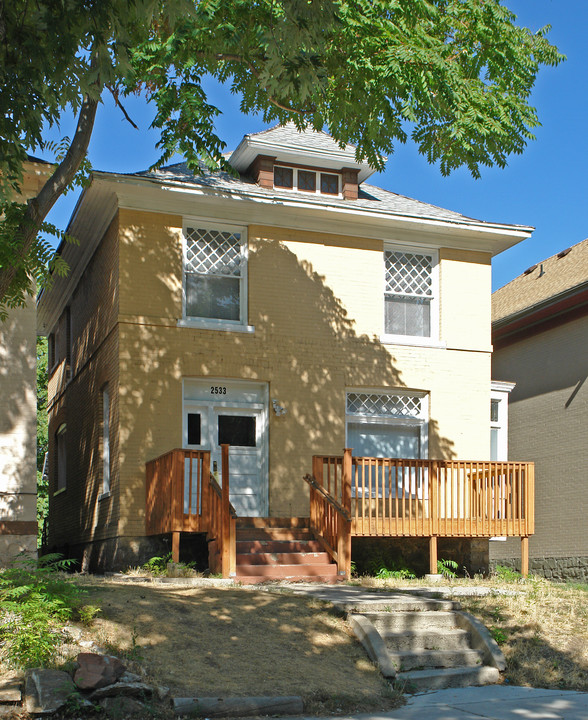 2533 Adams Ave in Ogden, UT - Foto de edificio