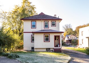 184 Meadow Ave in Cincinnati, OH - Building Photo - Building Photo